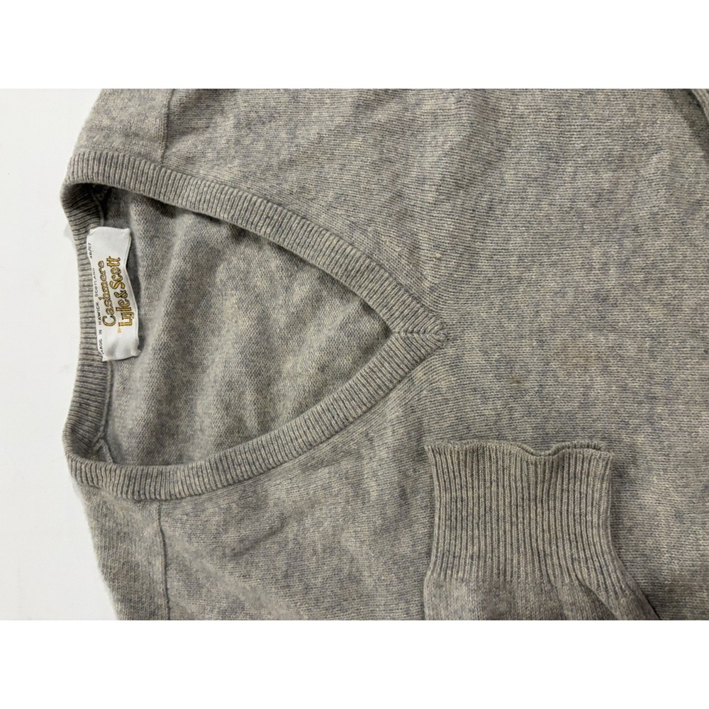Vintage Lyle & Scott Cashmere Sweater Mens Beige V-Neck Made In Scotland Sz 46